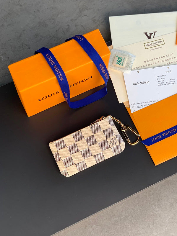 COZY - LOV Wallets - 468