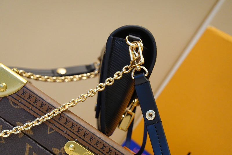 COZY BAGS - LOV Bags - 2004