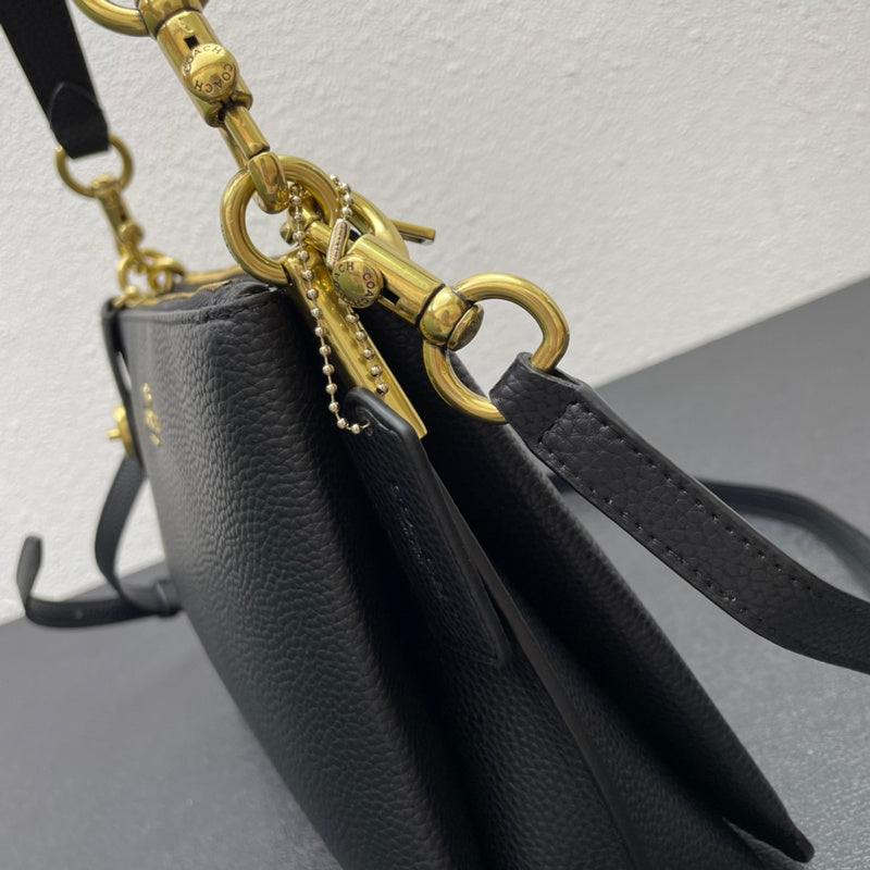 COZY - CAH Bags - 566