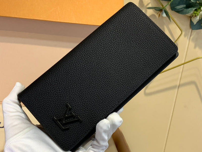 COZY - LOV Wallets - 222