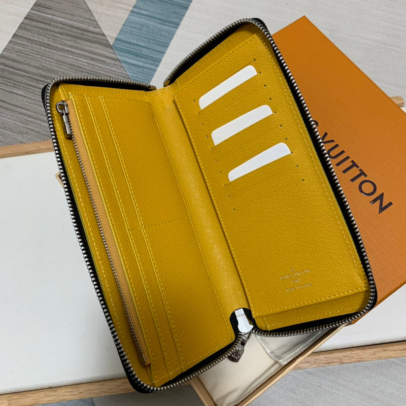 COZY BAGS - LOV Wallets - 651