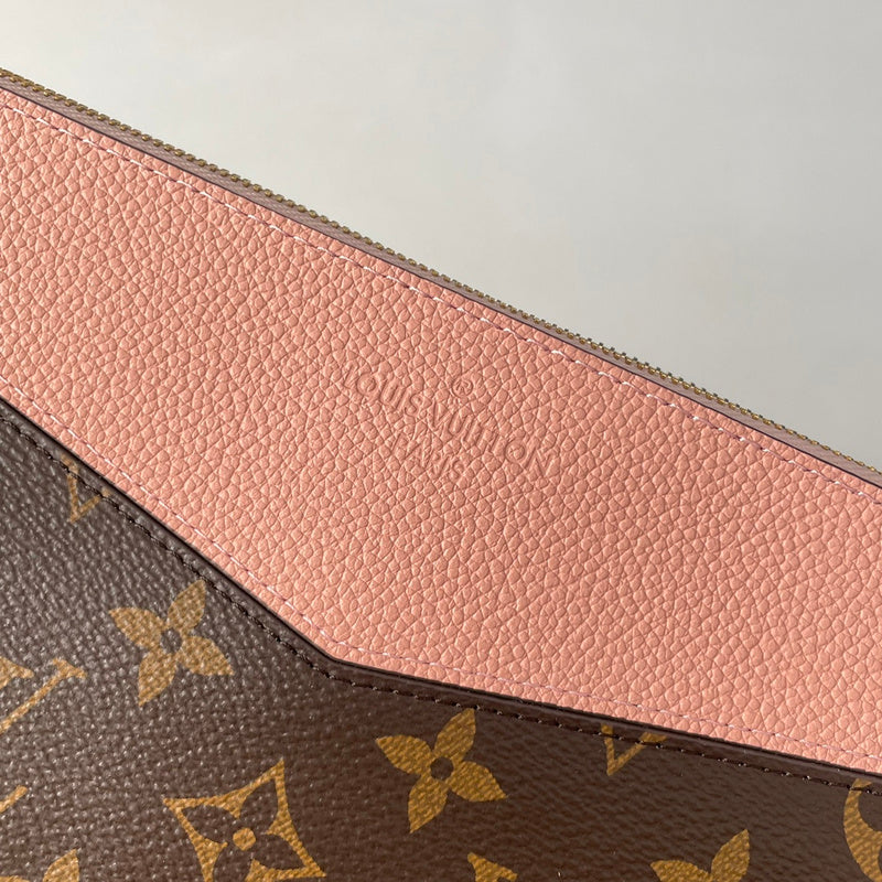 COZY - LOV Wallets - 135