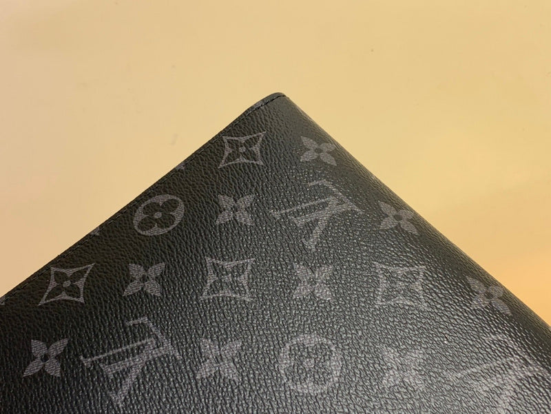 COZY - LOV Wallets - 310