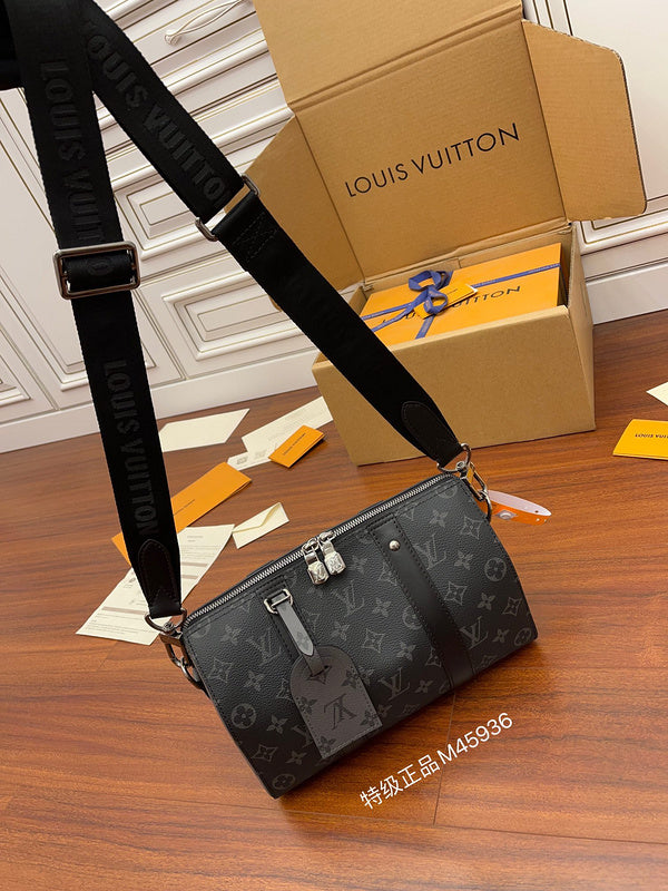 JB - LOV Travel Bags - 233
