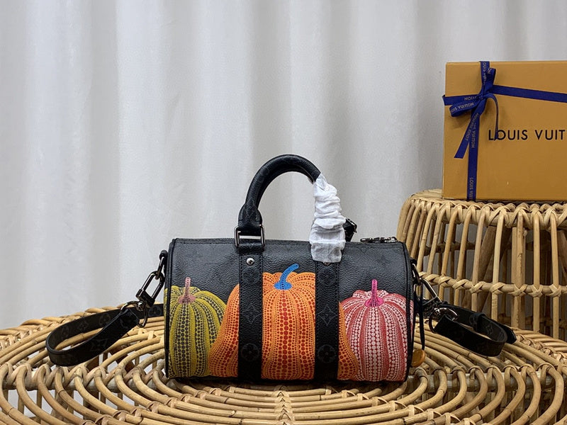 JB - LOV Travel Bags - 044