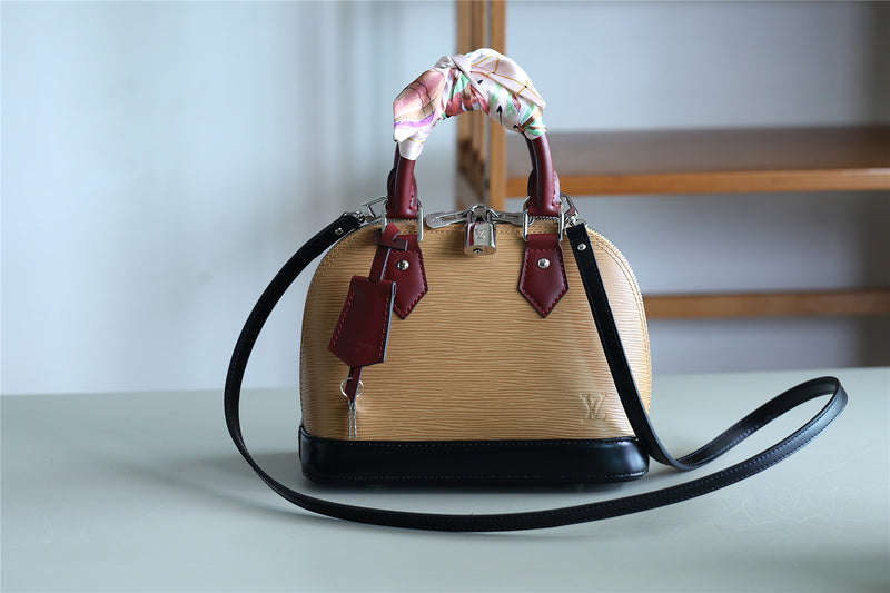 COZY - LOV Lady Bags - 1884