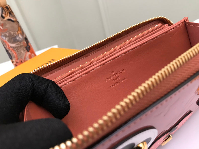 COZY - LOV Wallets - 393