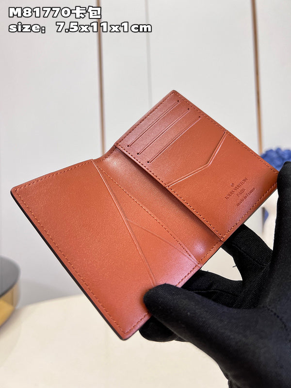 COZY - LOV Wallets - 202