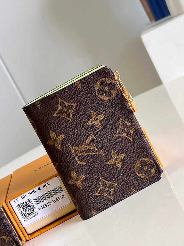 COZY - LOV Wallets - 046