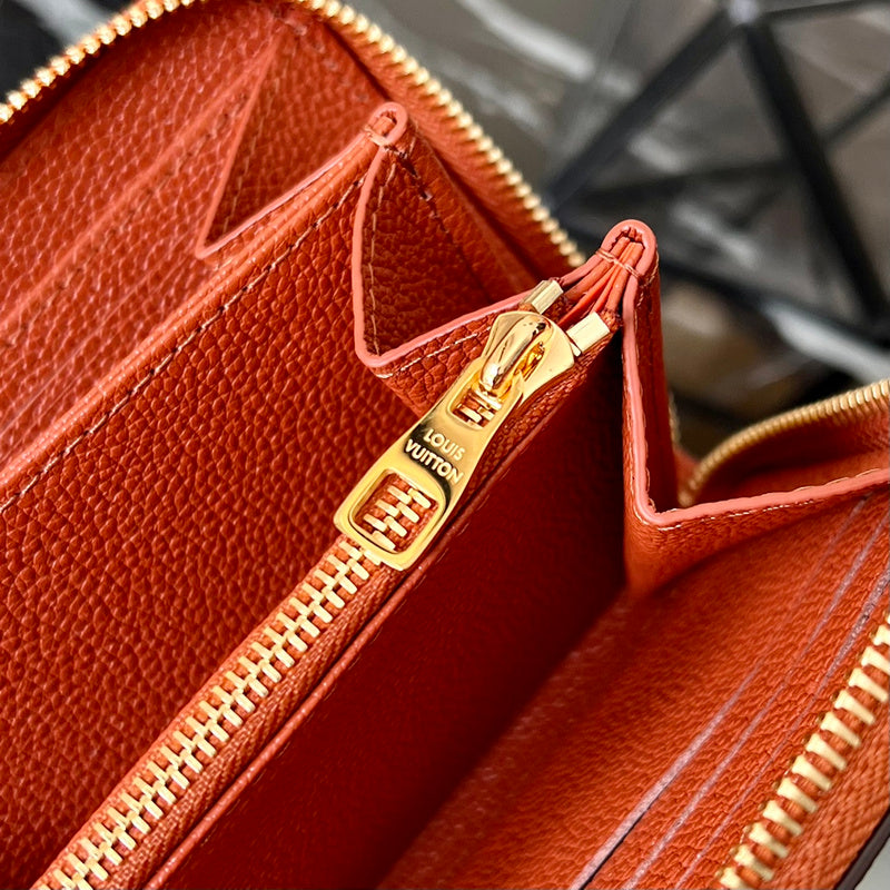 COZY - LOV Wallets - 430