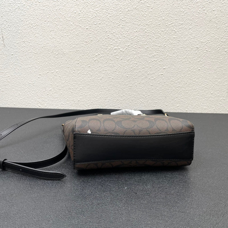 COZY - CAH Bags - 553
