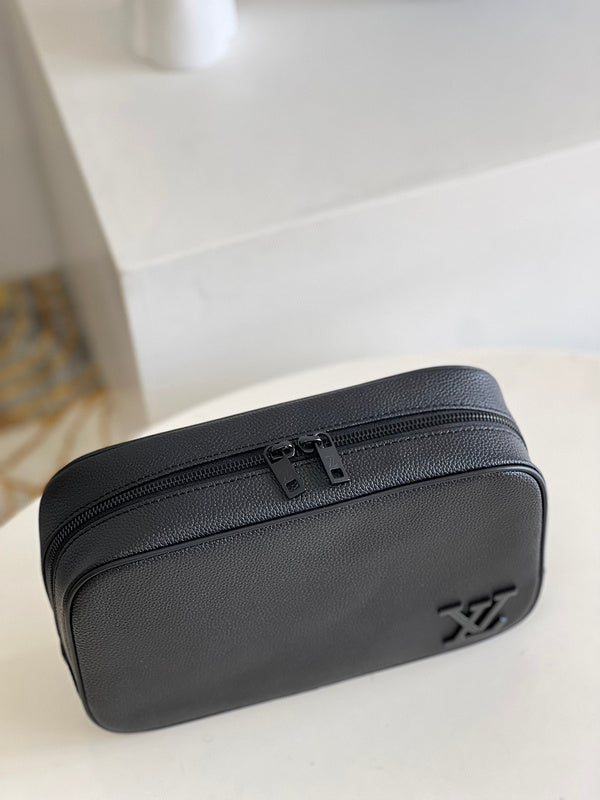 COZY - LOV Wallets - 375