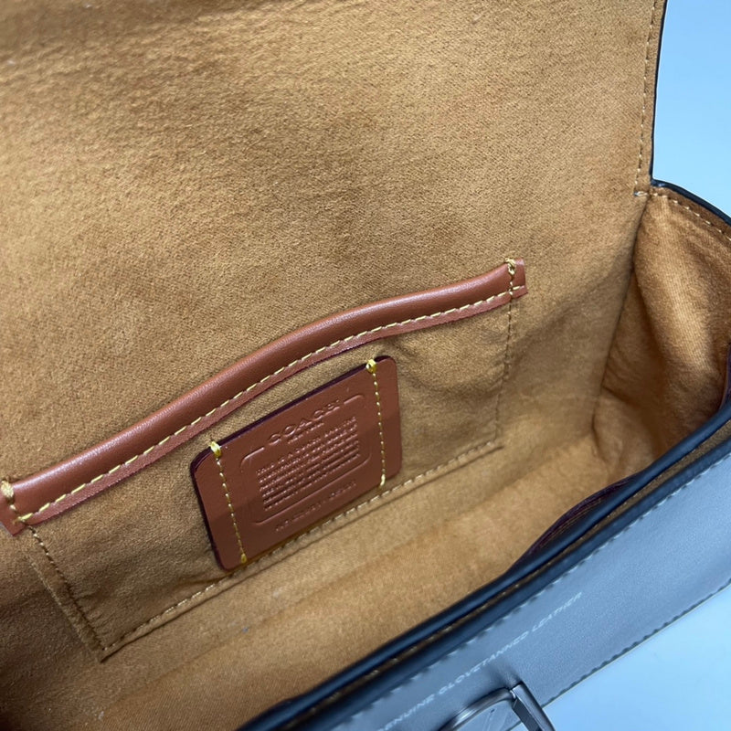 COZY - CAH Bags - 439