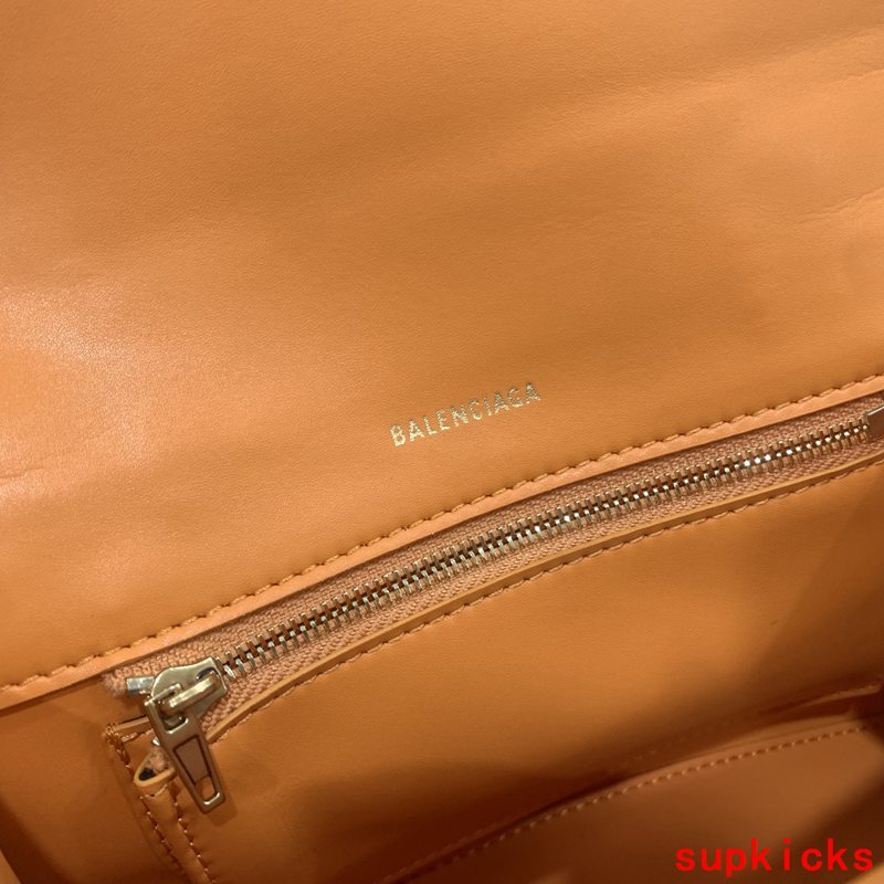 COZY BAGS - BG Hourglass Bags - 138