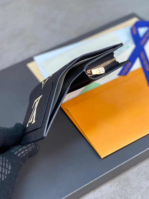 COZY - LOV Wallets - 026