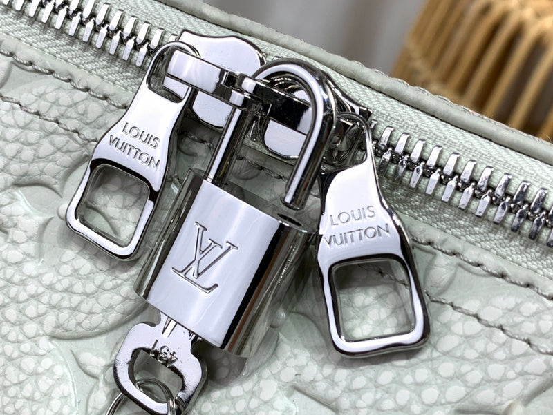 JB - LOV Travel Bags - 059