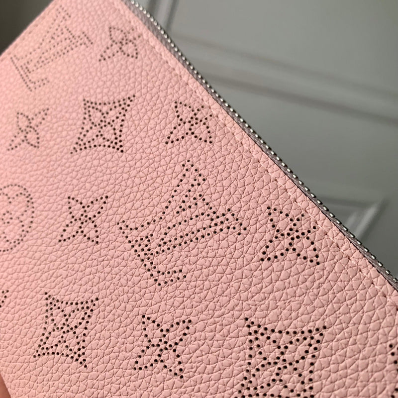 COZY - LOV Wallets - 224
