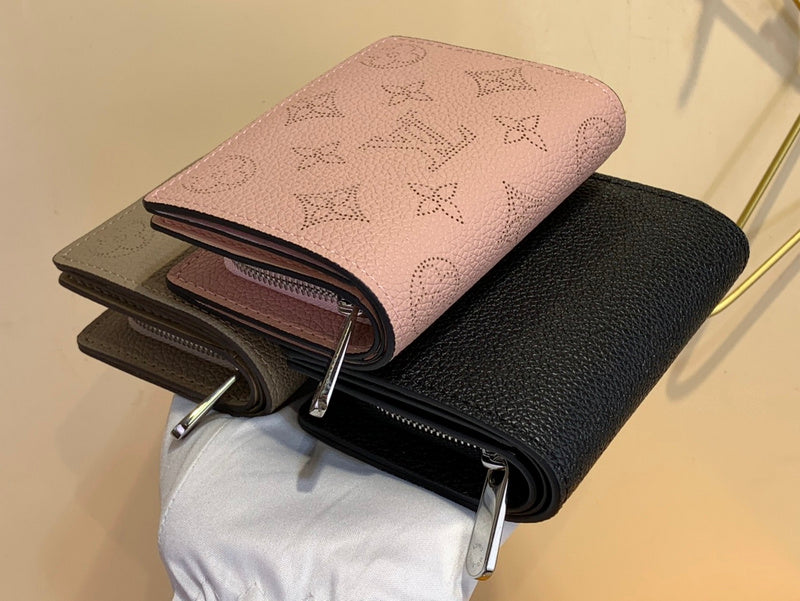 COZY - LOV Wallets - 124