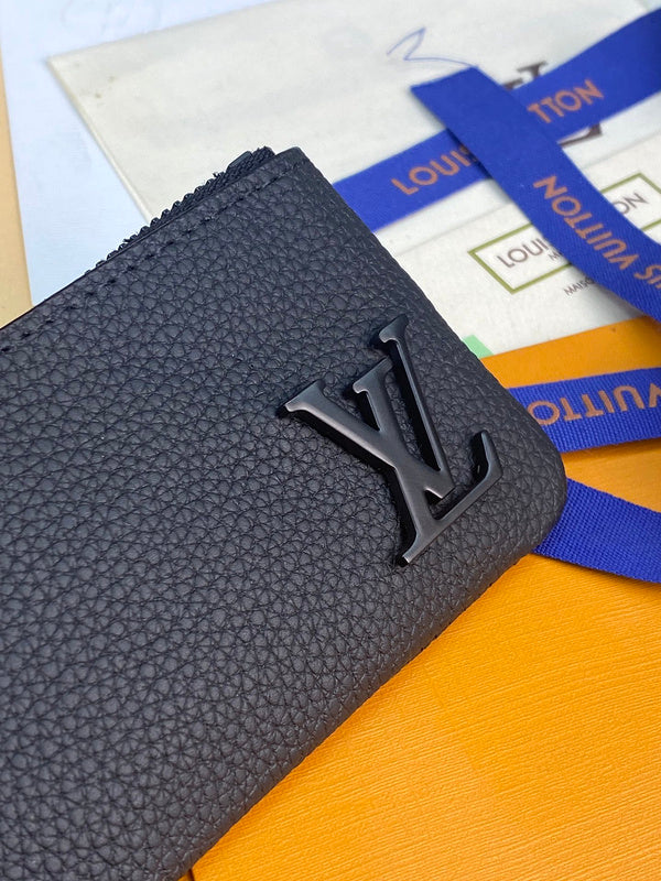 COZY - LOV Wallets - 003