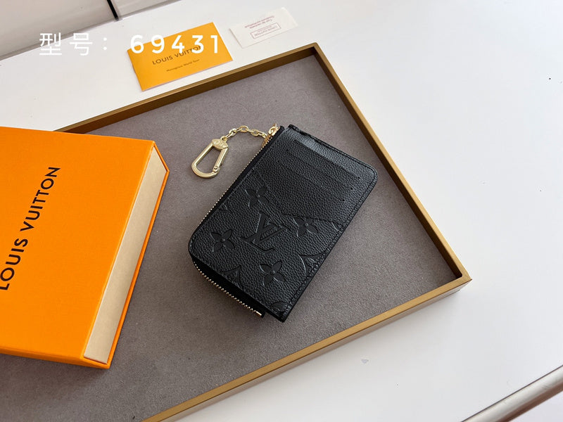COZY BAGS - LOV Wallets - 821