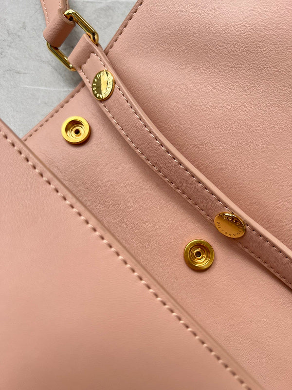 COZY - DAG Bags - 169
