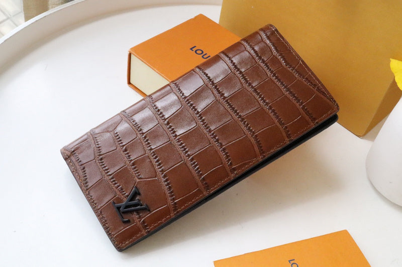 COZY - LOV Wallets - 496