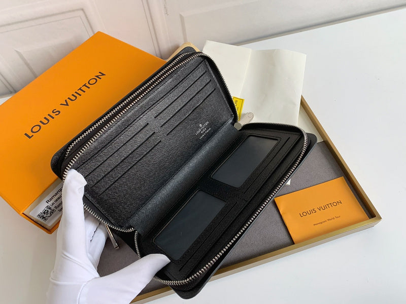 COZY BAGS - LOV Wallets - 681