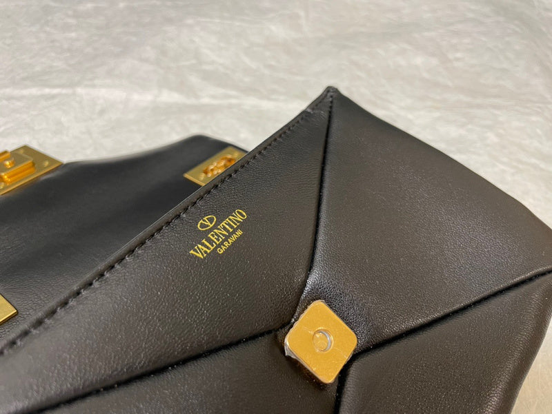 JB - VEL Lady Bags - 054
