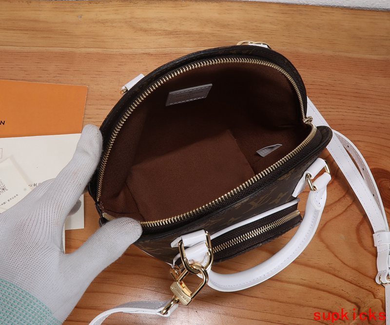 COZY BAGS - Mix Wallets - 492