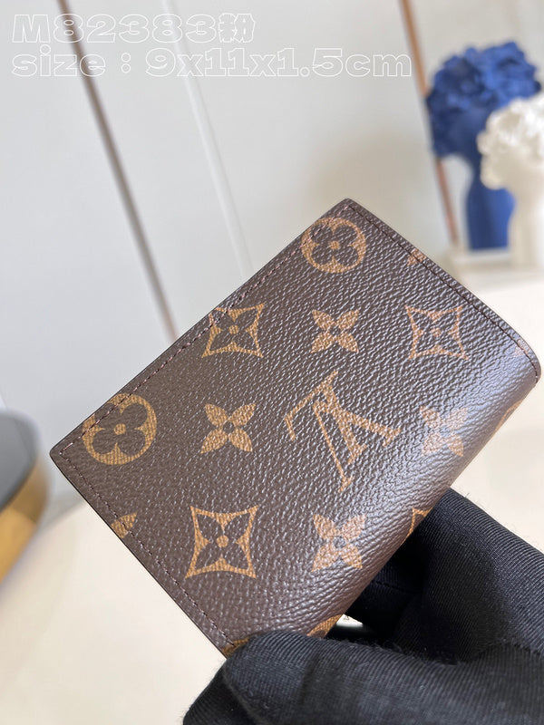 COZY - LOV Wallets - 051