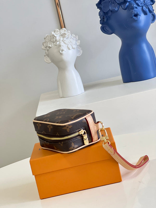 COZY BAGS - LOV Wallets - 545