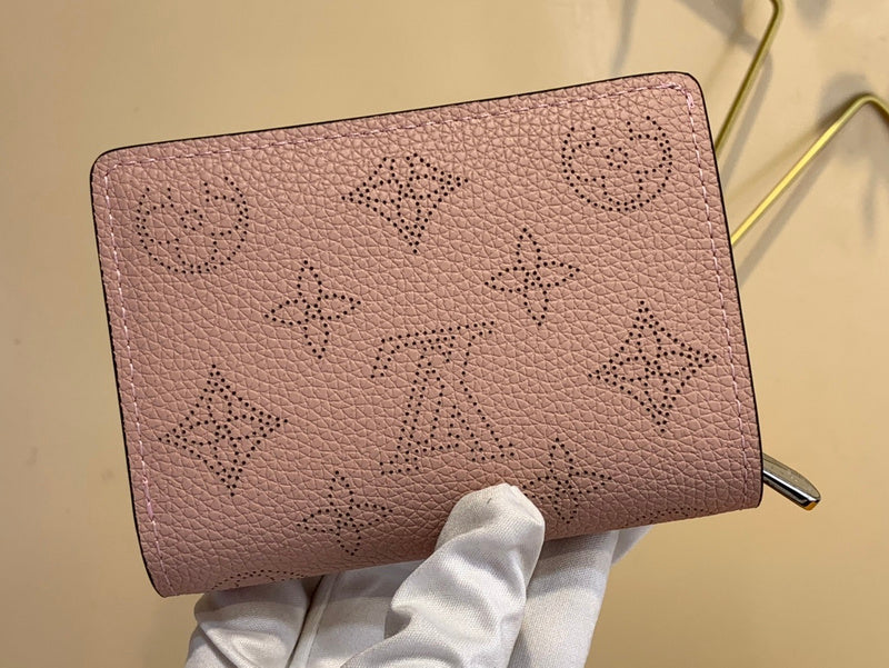 COZY - LOV Wallets - 133