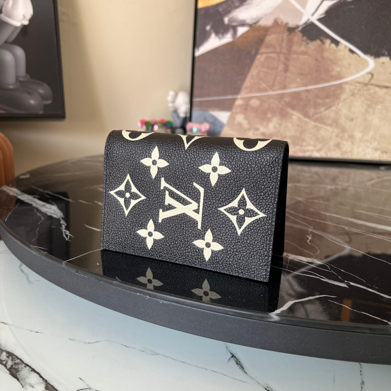 COZY - LOV Wallets - 440