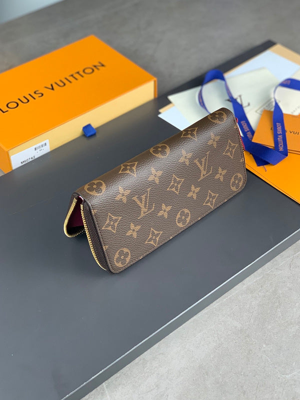COZY - LOV Wallets - 155