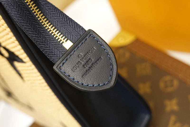 COZY - LOV Wallets - 225