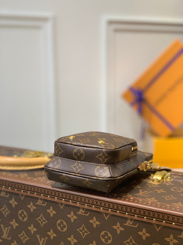 COZY BAGS - Phone Bags - 054