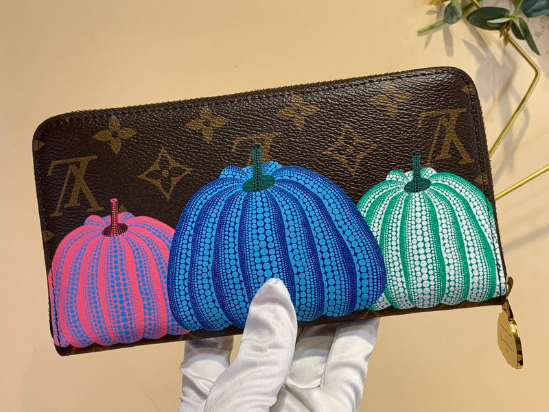 COZY - LOV Wallets - 143