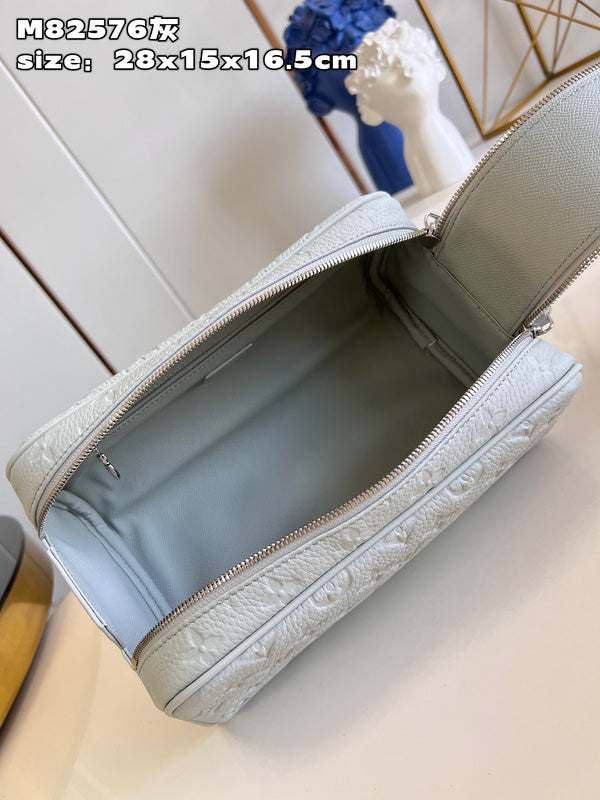 COZY - LOV Wallets - 068