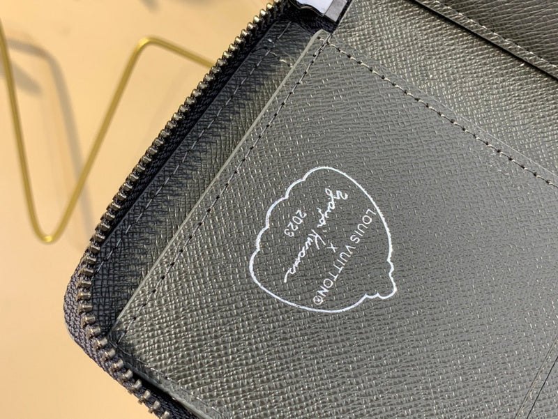 COZY BAGS - LOV Wallets - 200