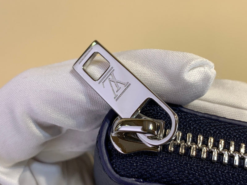 COZY - LOV Wallets - 215