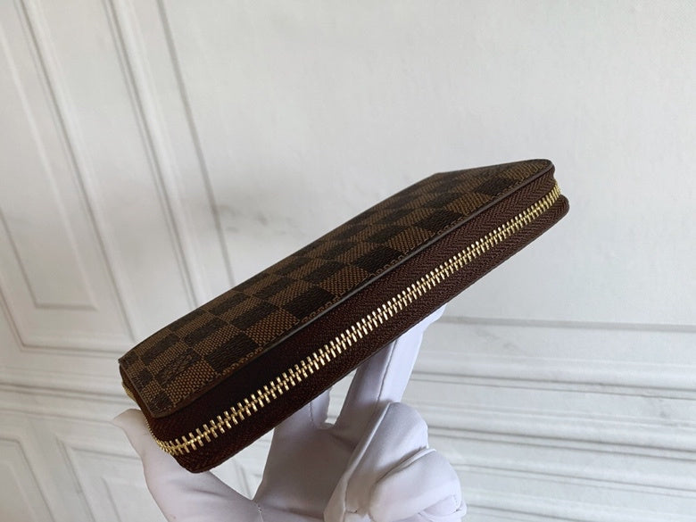 COZY BAGS - LOV Wallets - 695