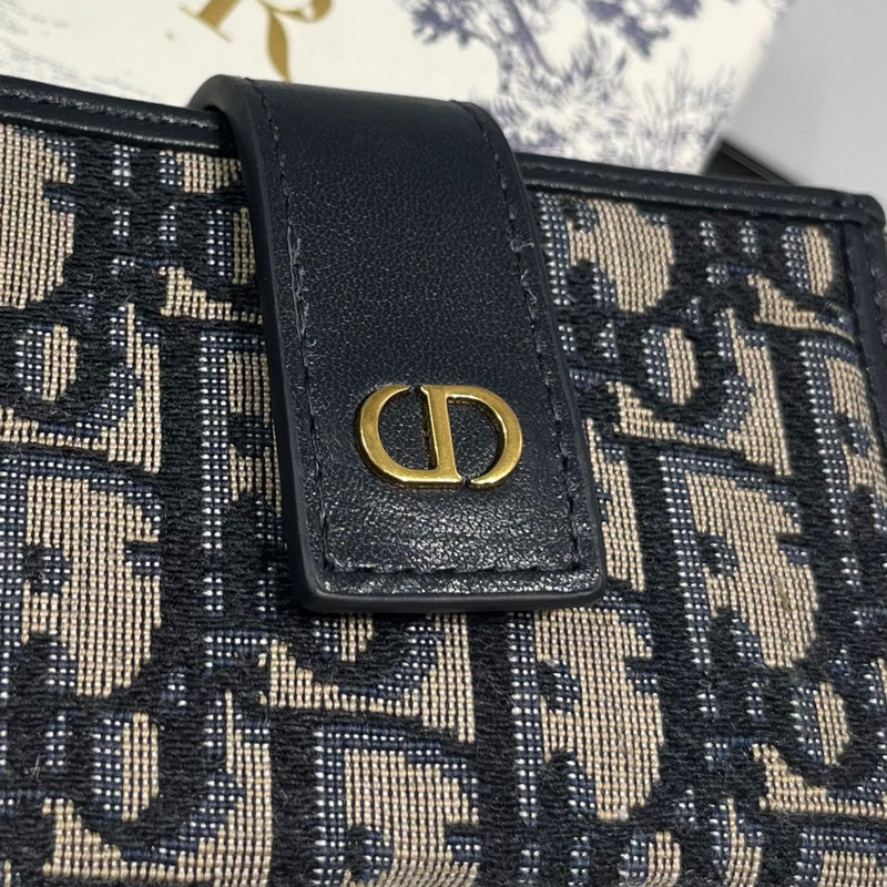 JB - DOR Wallets - 001