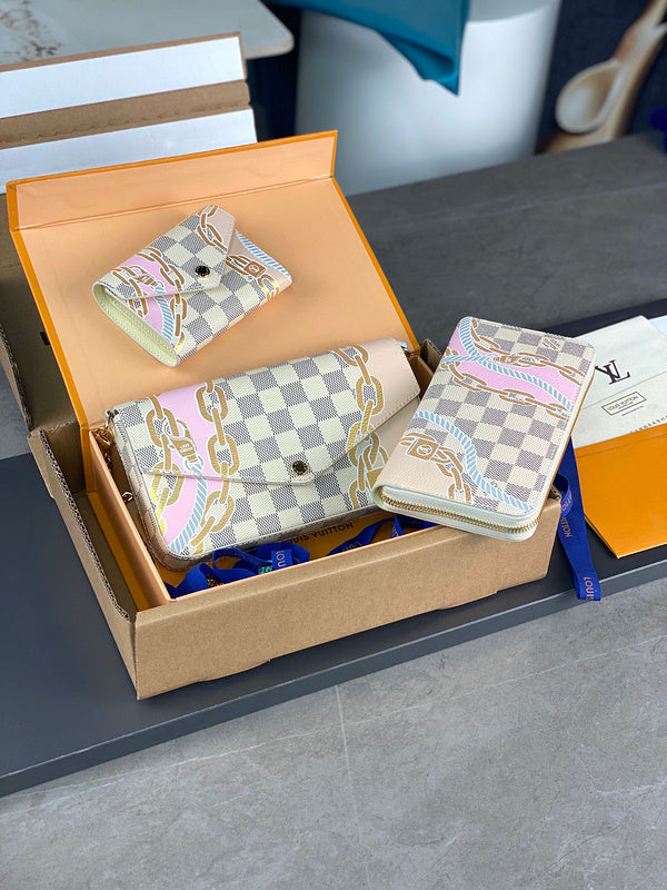 COZY - LOV Wallets - 232
