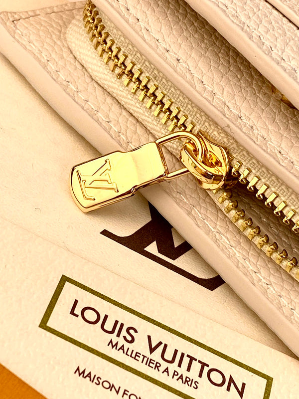 COZY - LOV Wallets - 032
