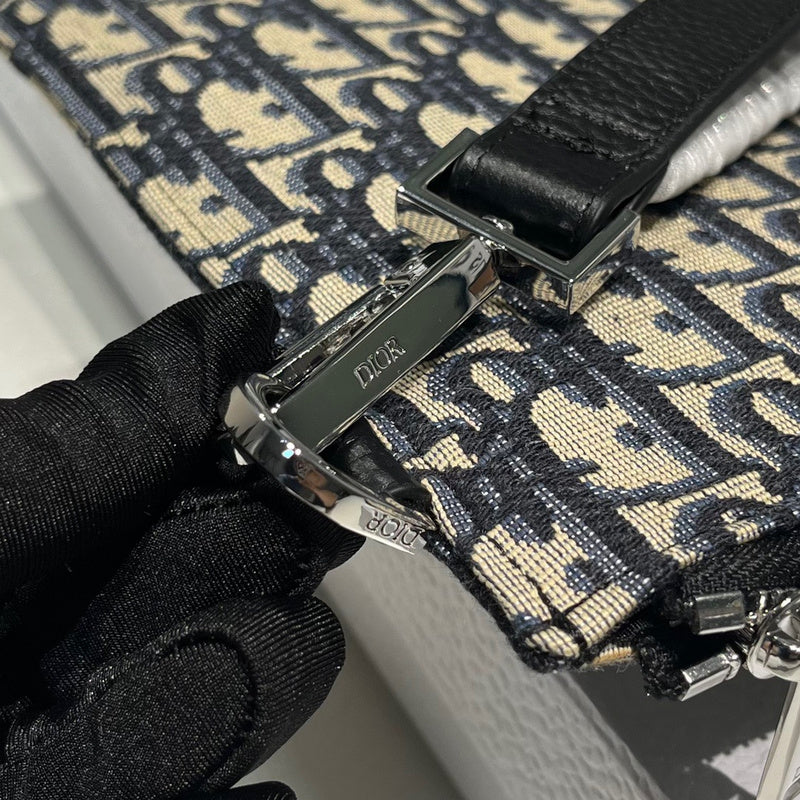 COZY - DOR Wallets - 009