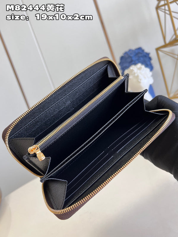 COZY BAGS - LOV Wallets - 093