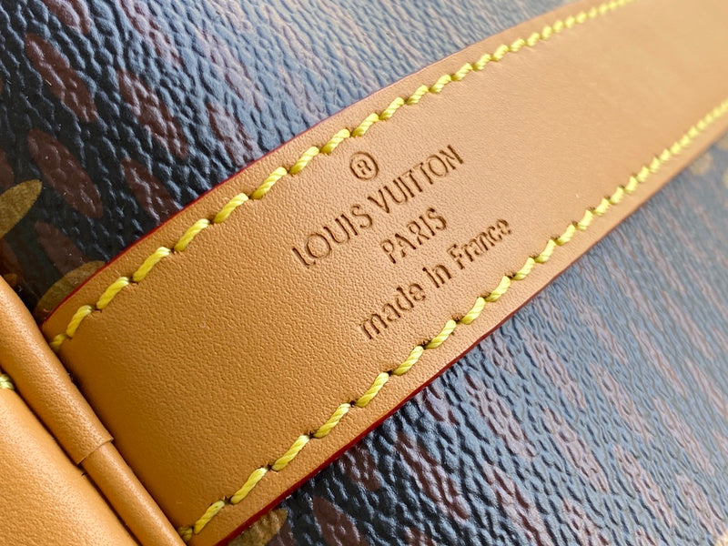 JB - LOV Travel Bags - 210