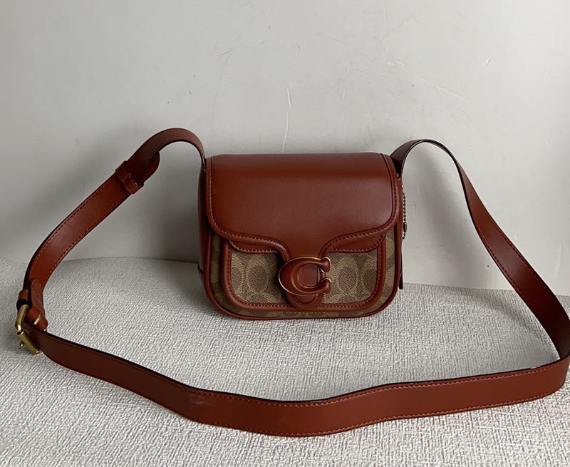 COZY - CAH Bags - 223
