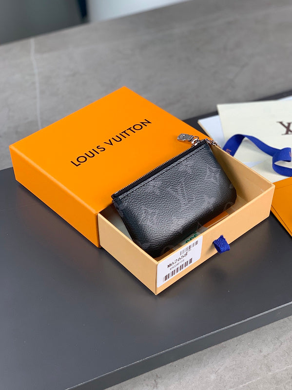 COZY - LOV Wallets - 256
