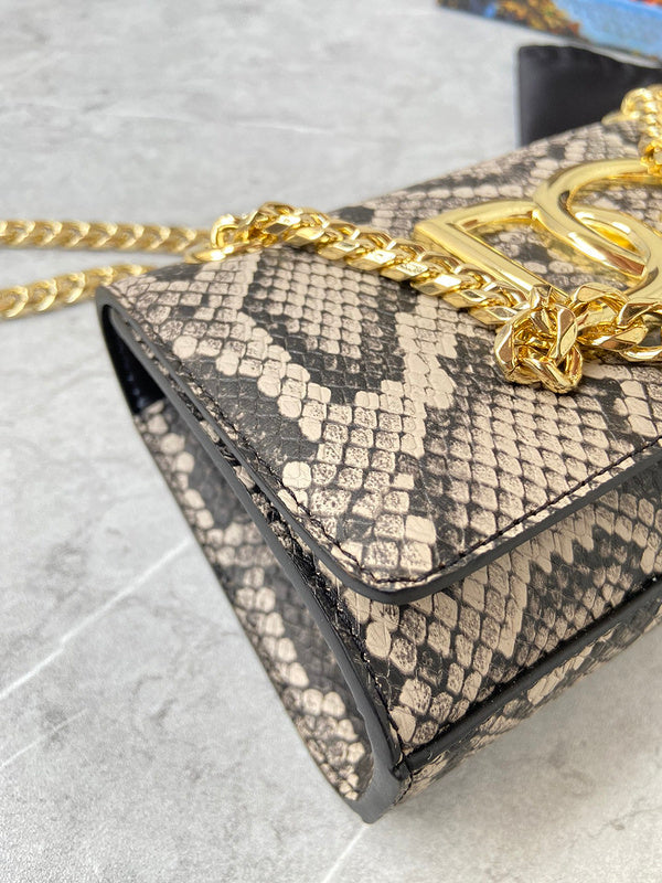 COZY - DAG Bags - 171